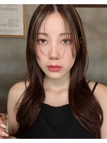 メゾンドムニ 恵比寿(Maison de MUNi)&nbsp;外ハネ前髪なしセンターパートレイヤーくびれセミロング