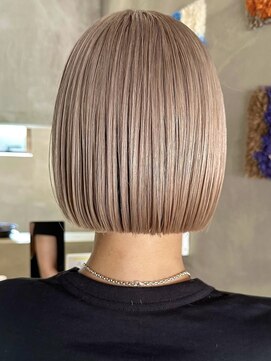 ハウ 心斎橋(how) 20代30代大人可愛いダブルカラーブリーチハイトーンカラーボブ