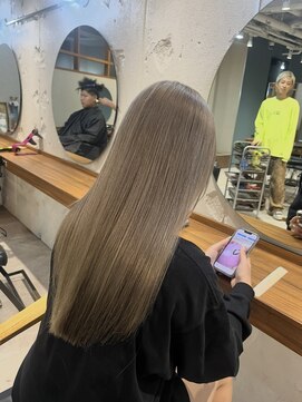 エイトデイズ 三宮駅前店(EIGHT days) ベージュcolor