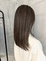 プラスシー(+C)&nbsp;モカグレージュの地毛にハイライト/福岡ハイライト