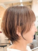 シシ 大宮(She 2.) ショート/ショートボブ/ショートカット/丸みショート/大宮