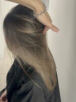 ユウル 横浜(juhl.)&nbsp;エアタッチバレイヤージュパールベージュブリーチダブルカラー