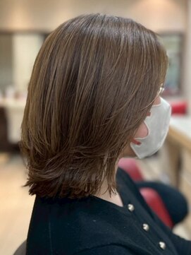 ヘアークリアー 春日部 ミセス 外ハネミディアム×アッシュカラー ベージュカラー