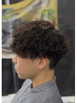 バジー バイ ディーアンドティー(Buzzy by D&T) 波巻きパーマ