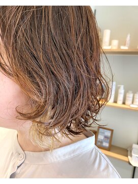 カサネ(casane) ニュアンスパーマ×インナーカラー