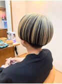 コントラストカラー ショートヘア