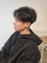 ニアウ 伊勢崎連取店(Niau)&nbsp;刈り上げセンターパートツイストスパイラルパーマ