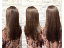 髪質改善を通して、ダメージや年齢変化に悩まない、扱いやすく健やかな髪を目指すサービスを提供しています