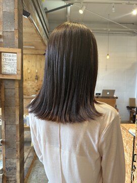シーソー(SEE SOE) 外ハネスタイル