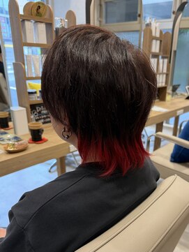 エルア(elua) 襟足インナーカラー