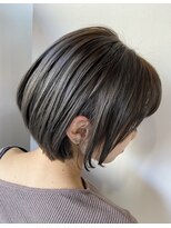 美容室イサ 伏見店(ISA) 耳かけショートボブ