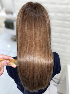 シーズンズ バイ マーブルズ(seasons by marbles) 【青山 表参道 美容室 サイエンスアクア seasons by marbles】