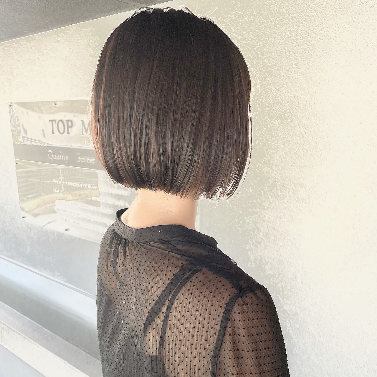 ポイントストレート(縮毛矯正)+カット　￥7.700〜