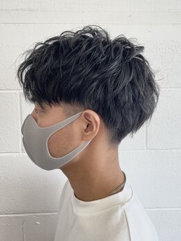 ディーズヘアー(D'z hair)の写真/忙しい朝のスタイリングがラクになるスタイルをご提案！ツイストパーマやメッシュカラーも得意◎