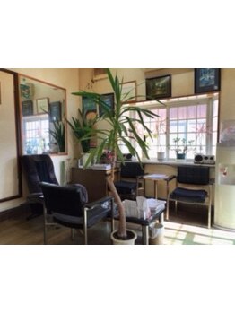 自宅でも簡単にセットできる◎再現性の高いカットで、一人ひとりに合ったスタイルを作ります。