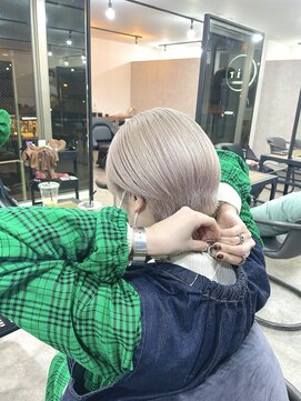 エイル アメ村(Eir) ホワイトベージュ☆