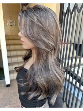 サイン 表参道(SIGN) ハイライトカラーミルクティーベージュケアブリーチダブルカラー