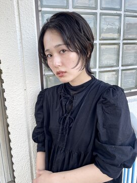 ロマーリ(LOMARLIE) 大人ショートウルフ_似合わせカット