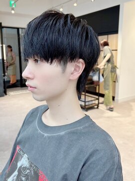 ネオリーブ クーロ メゾン 横浜(Neolive curro Maison) 黒髪マッシュ×ツーブロック[メンズ]