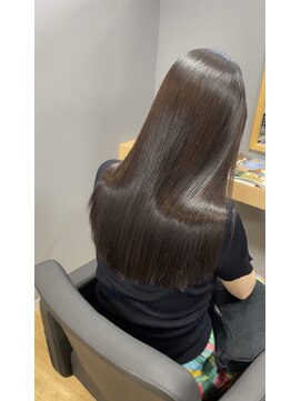 スリーク バイ ロイ 円町本店(sleek by roy) ハリコシツヤアップ。髪質改善トリートメント。