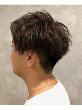 ルーツ(Roots) メンズカット/爽やか/ツーブロック/刈り上げ/アップバング/短髪