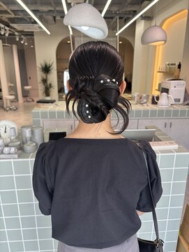 ネウィ 広島(newi) 結婚式お呼ばれヘア/個性派ヘアセット/カチモリ/タイトシニヨン