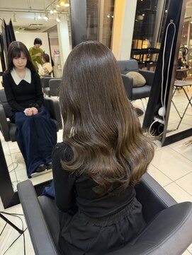 アクアオモテサンドウ(ACQUA omotesando) ☆ミルクティグレージュ 赤み消しカラー スモーキーブラウン