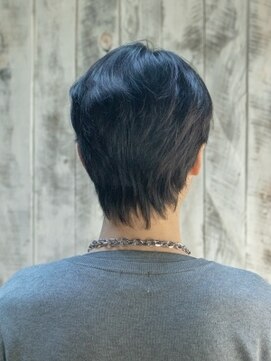 ヘアアンドリラクゼーション シャッセ(Hair&Relaxation SASE) フェザーウルフ