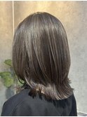＊透明感ベージュの白髪ぼかしハイライト