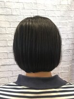 ミーティア バイ クアトロ(Meteor By QUATRO) 大人のショートボブ