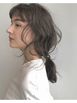 シキ 渋谷(siki) 【siki】透けるミディアム【mari】(原宿/表参道)