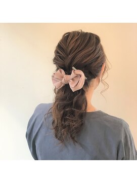ソーコヘアー 海田店(So-ko hair) ふんわりローポニーアレンジ
