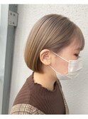 ハイトーンカラー/ミルクティーベージュ/ミニボブ/耳かけ