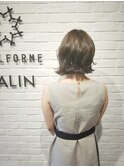 外ハネ切りっぱなしボブ