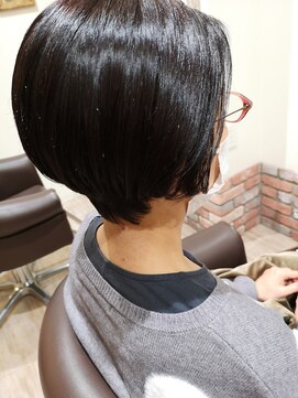 ルシードスタイル クリザンテーム 大人前下りボブ