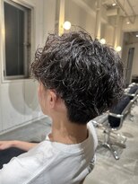 ストレータ バイ マリオ(Strata by mario)&nbsp;【mami】メンズマッシュ×波巻きパーマ