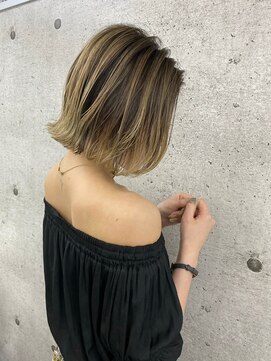 イキ 表参道(iki omotesando) モード/無造作ウェーブ/大人ガーリー[表参道駅]