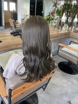 ティティ(TiTi)&nbsp;春先取り！オリーブグレージュカラー[TiTi_栗林れい]