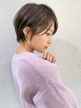 アンド ストーリーズ(&STORIES) 前髪あり耳掛け丸みくびれボブ/20代/30代/40代/ショート（蘭）