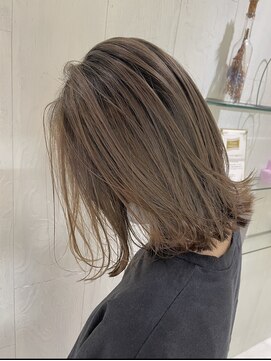 タブーセントラル(TABOO Central) ミルキーベージュ