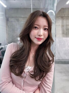 フィヴェント(Fivent) 黒髪ボブルフネビージュ小顔ワンレン顔まわり韓国レイヤーカット