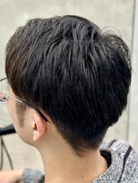 レヴィア(REVIA)&nbsp;メンズカット七三ツーブロック刈り上げスタイル