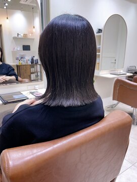 クレール(CLAIRE) 切りっぱなしボブ