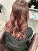 ピンクベージュ