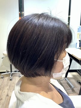 三鷹ショートボブくびれショートイルミナカラー顔周りレイヤー