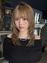 サンクプロジェクト(cinq PROJECT)&nbsp;原宿ハッシュカットミディアムレイヤーカットヘーゼルベージュ