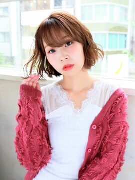 ルティア(Lutia) ヴェールウェーブ ベージュカラー 切りっぱりボブ