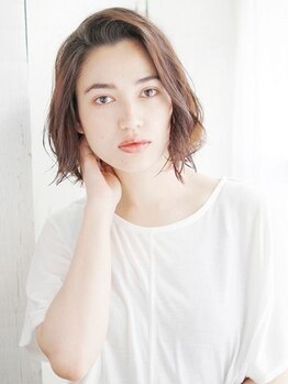 ヘアーアンドスマイル バル(hair&smile Baru)の写真/Baruのヘッドスパで健康毛への土台造りを☆フルフラットのシャンプー台で受けるスパはまさに至福のひと時☆