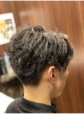 センターパートスパイラルパーマ