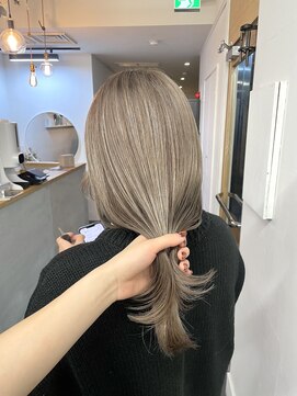 ノイ(noii) ミルクティーグレージュ/ミルクティーベージュ/ハイトーン